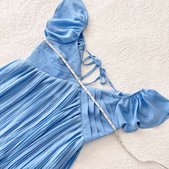 NWOT Lulus Amalfi Coast Light Blue Pleated Flutter Sleeve Mini Dress Small - Picture 7 of 8